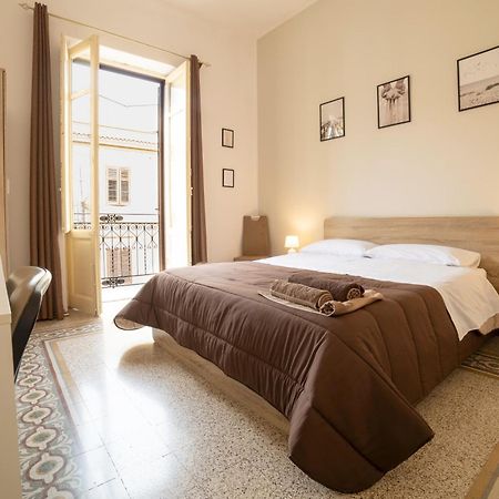 Centro Stazione Aeroporto Wi-Fi&Self Check-In Apartment Palermo Exterior foto